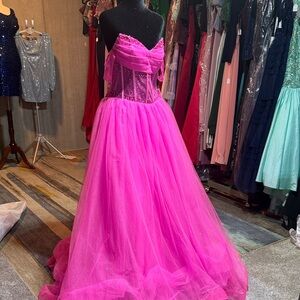Elegant Strapless Pink Gown